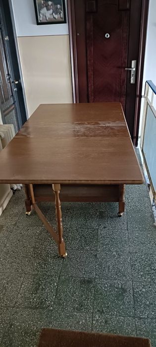 Vând masa extensibila