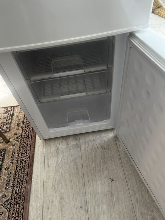 Продоется холодильник