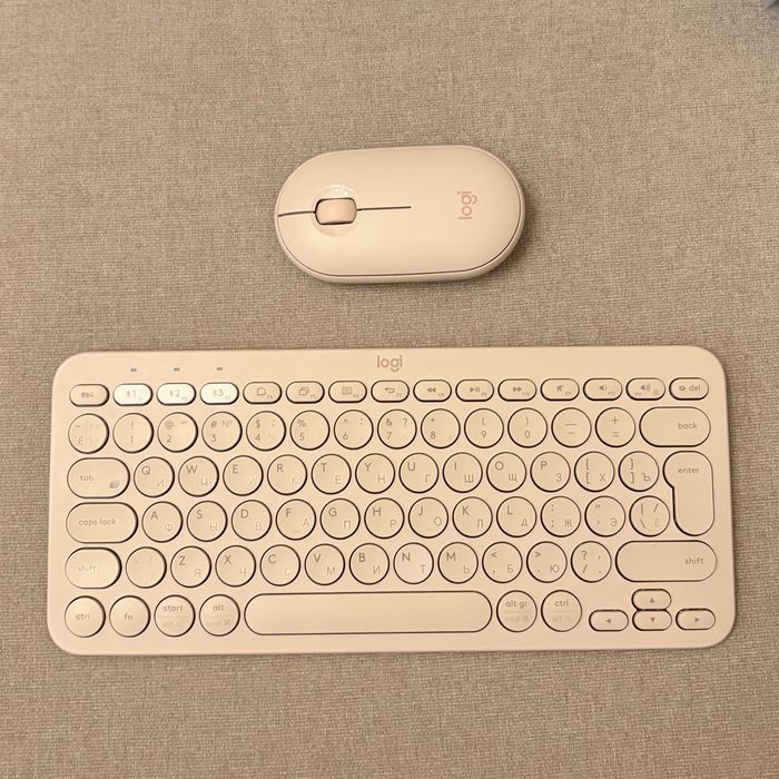 Logitech клавиатура и мышка пыльно розового цвета