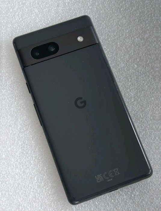 Pixel 7a 128g 8gb negru Android 16 funcționează foarte bine