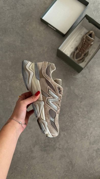 New Balance 9060