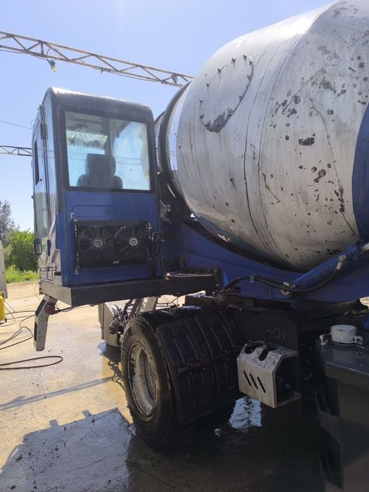 Бетономешалка 15 000$