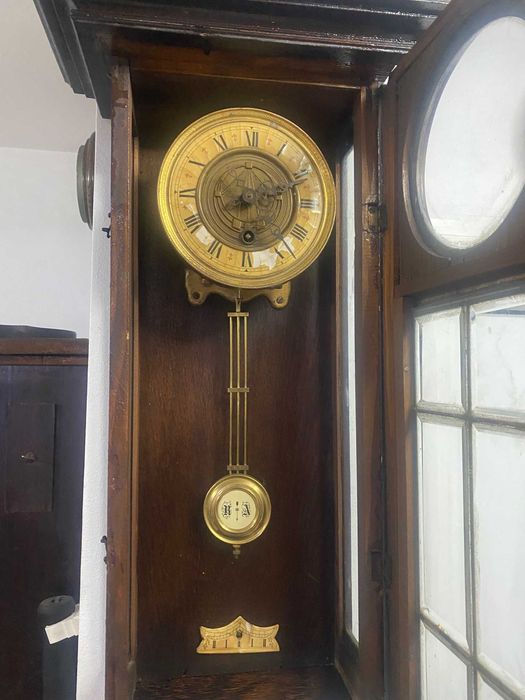 ceas de perete cu pendul