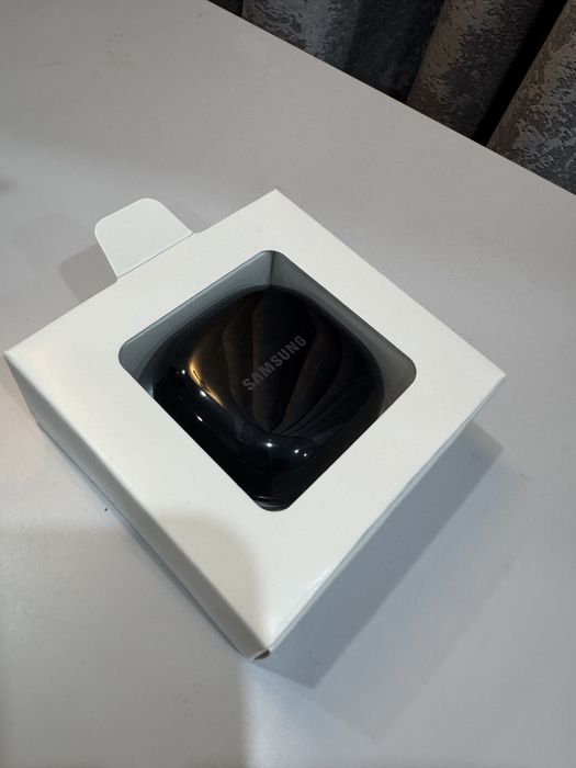 Наушники Samsung Galaxy Buds Core