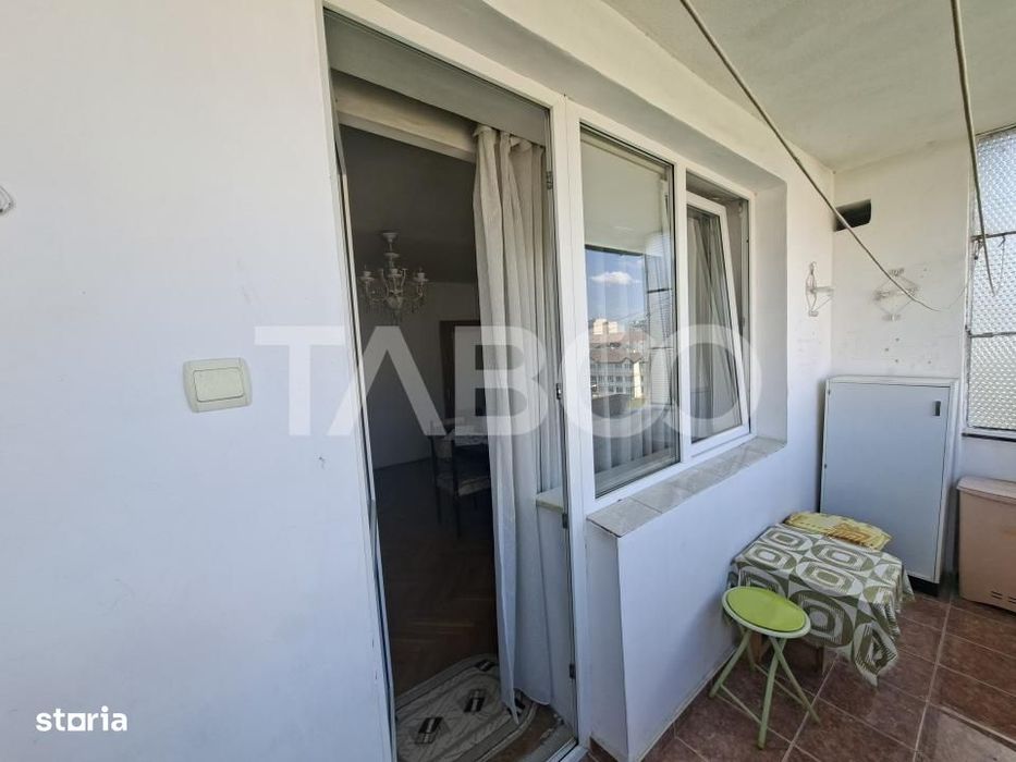 Apartament decomandat vanzare3 camere 66 mpu pivnita Mihai Viteazul