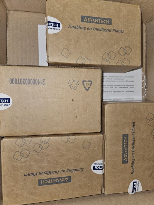 Преобразователь интерфейсов ADAM-4520.