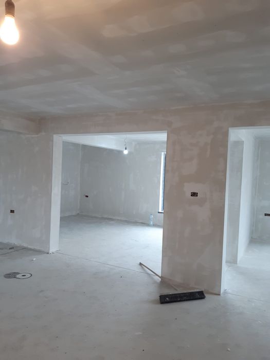 Tencuieli mecanizate ,instalații electrice