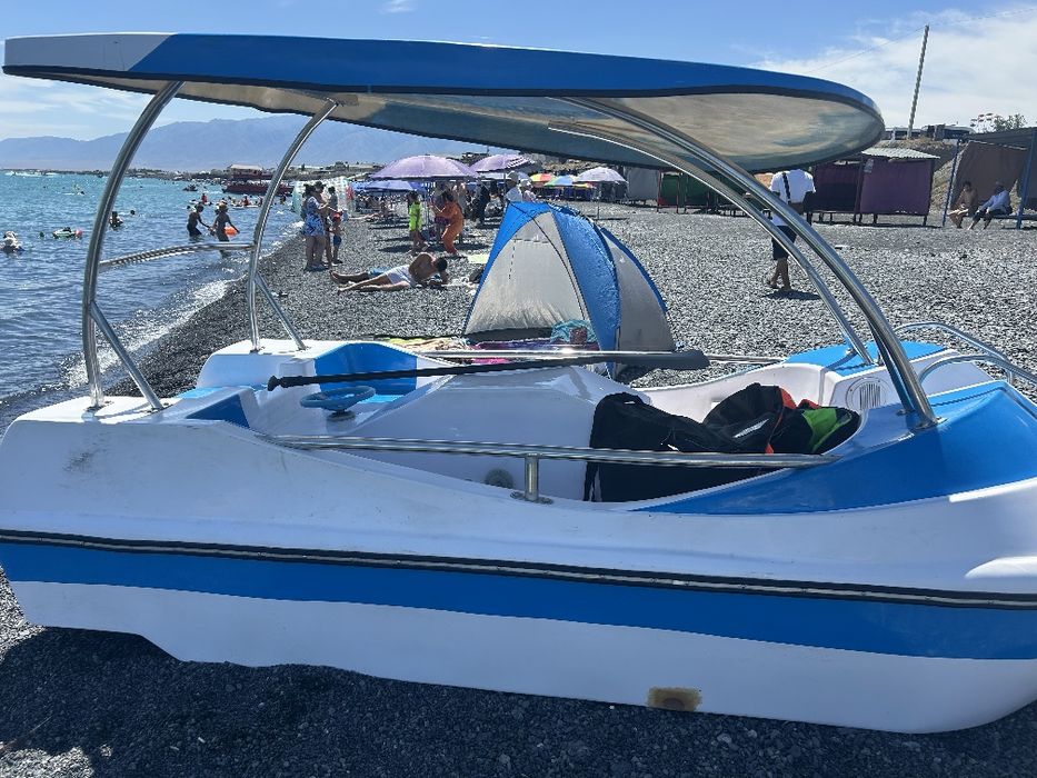 Катамаран срочна