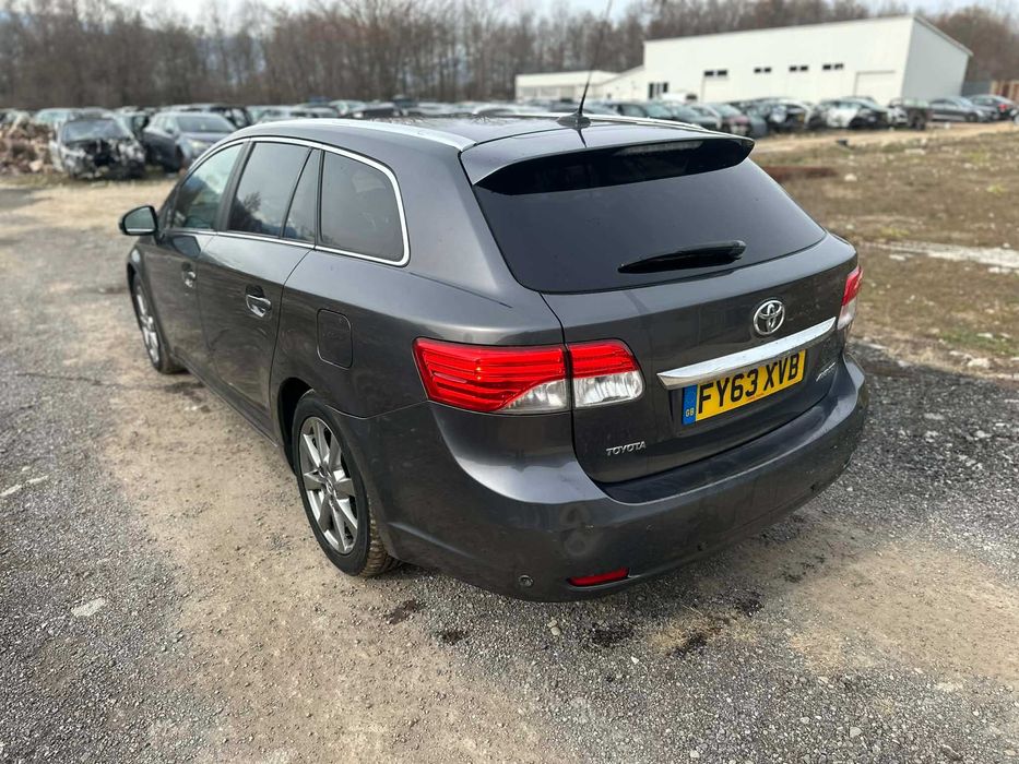 НА ЧАСТИ Toyota Avensis 2 0 D4D 124 к с 2013 г