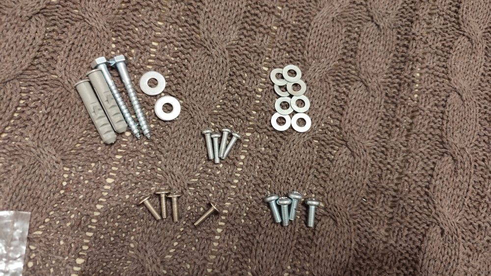 Кронштейн в полной комплектации