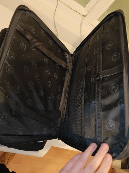Geanta voiaj laptop business Eminent ca noua !