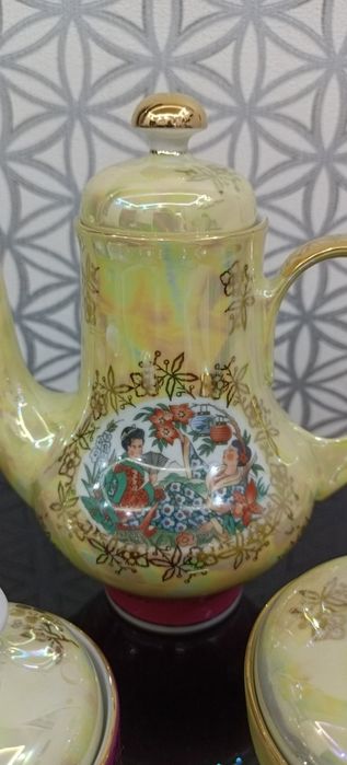 Кофейный сервиз золотая Мадона  ГДР 1976 год