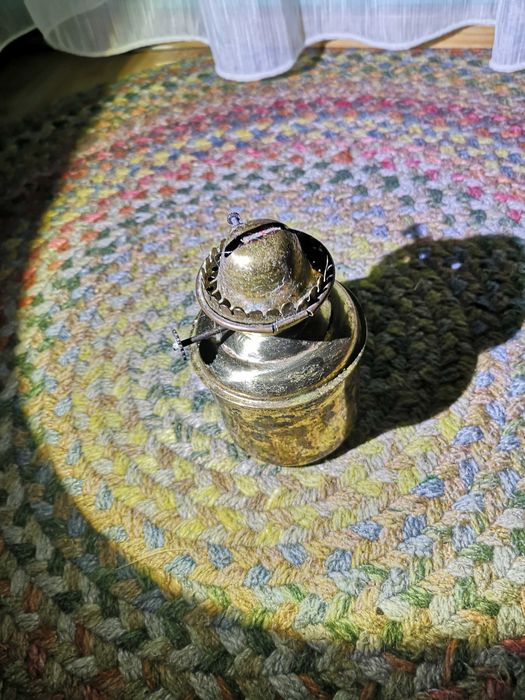 lampa pe gaz , metalica