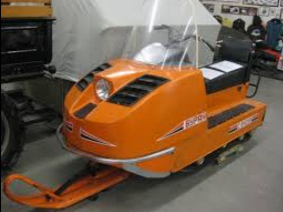 Snowmobil Buran 640