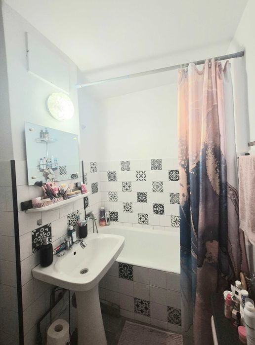 Apartament de vanzare zona Dambovita