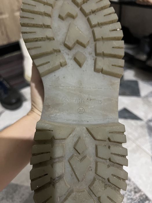 Ботинки stradivarius