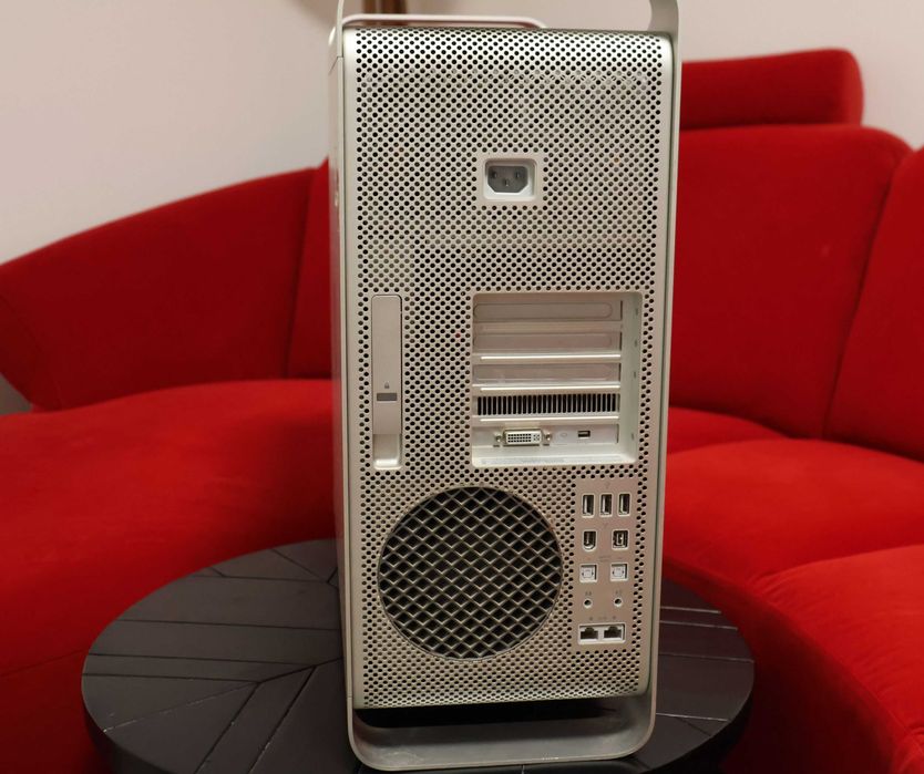 Mac Pro Apple A1186 (2006) – 9GB RAM / 1.5TB HDD – carcasă aluminiu