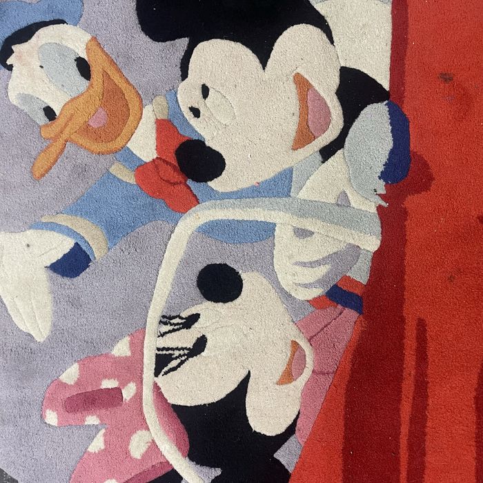 Килим за детска стая с мики маус