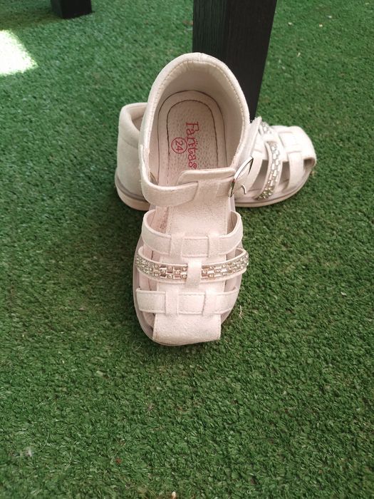 Детски сандали за момиче