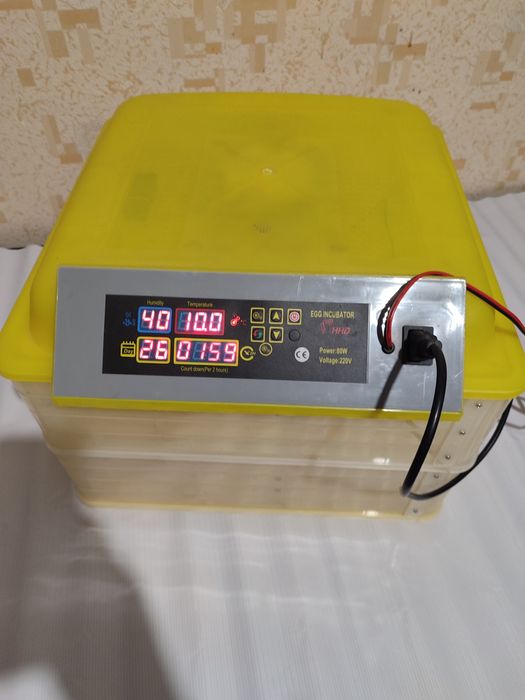 Продается инкубатор для 96 яиц