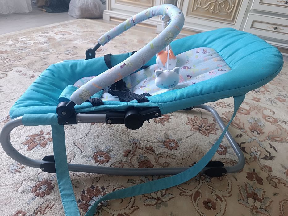 Детский шезлонг для малышей