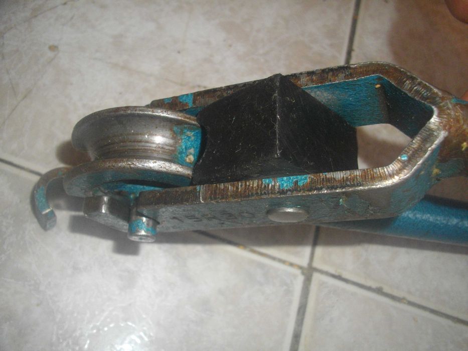 Бигляр Огъване Арматура/ Тръбогиб 20мм HENCO 20/ Тръбогиб 15мм-Огъване