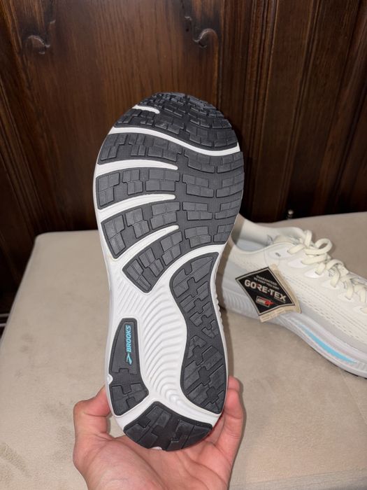 Adidasi sport Brooks Max 2 GTX pentru alergare/fitness
