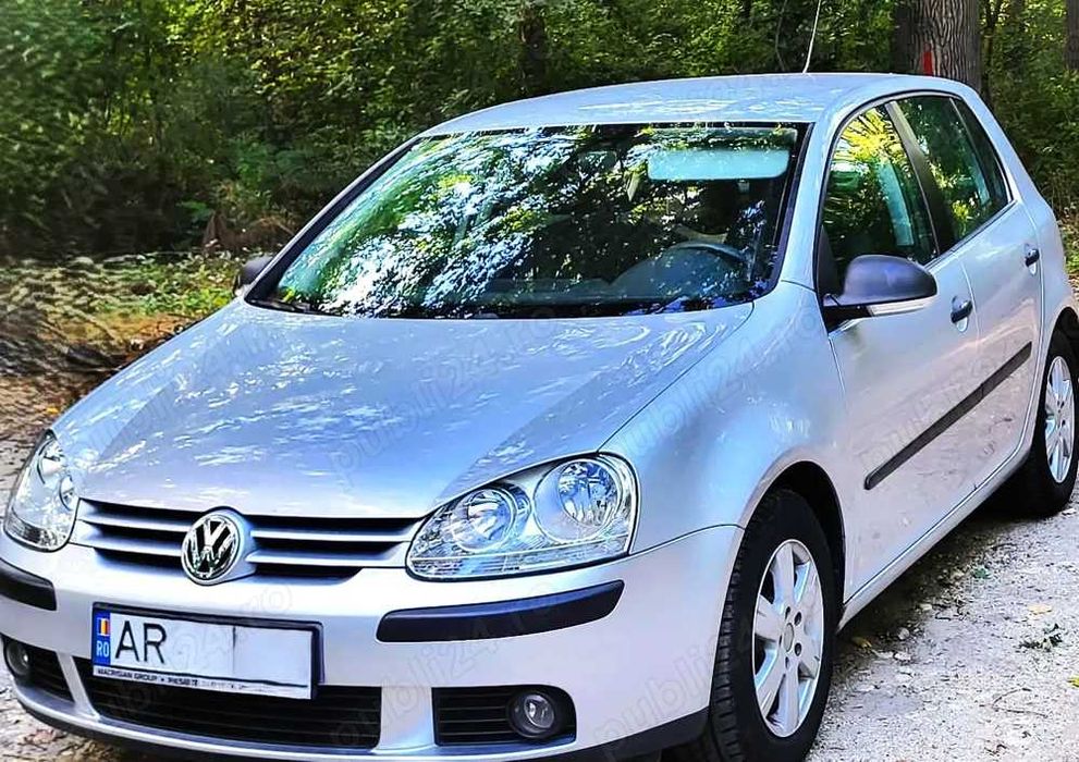 Vând Volkswagen Golf 5