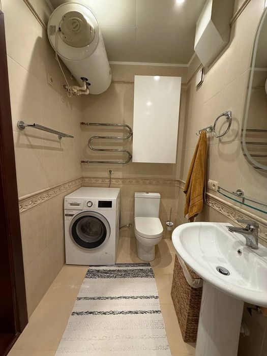 Яккасарайский р-н, высокопотолочка, продается 2/4/5 квартира