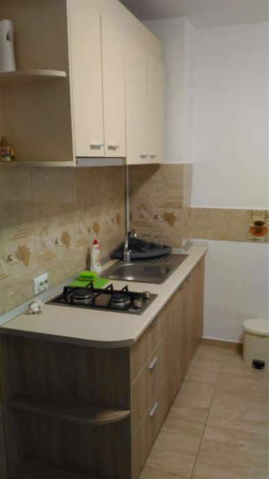 Inchiriez apartament olimp