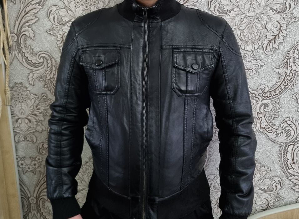 Кожный куртка размер 46