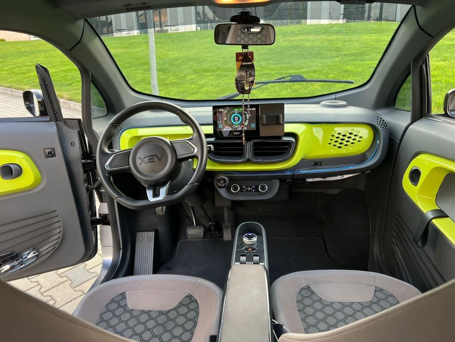 Yoyo Xev / panoramic/ clima/ 9999 euro / variante auto