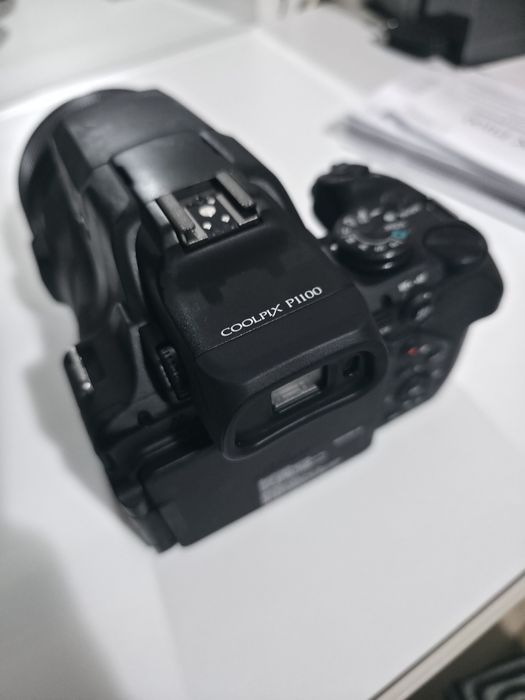 Vând aparat foto video nikon