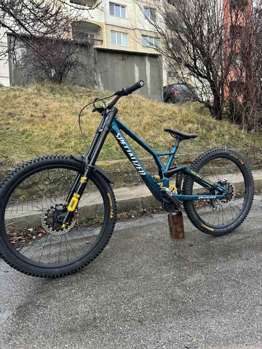 Specialized Demo Race - професионален DH велосипед