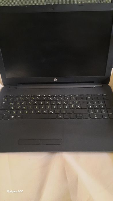 Наутбук hp 225 состояние отличное