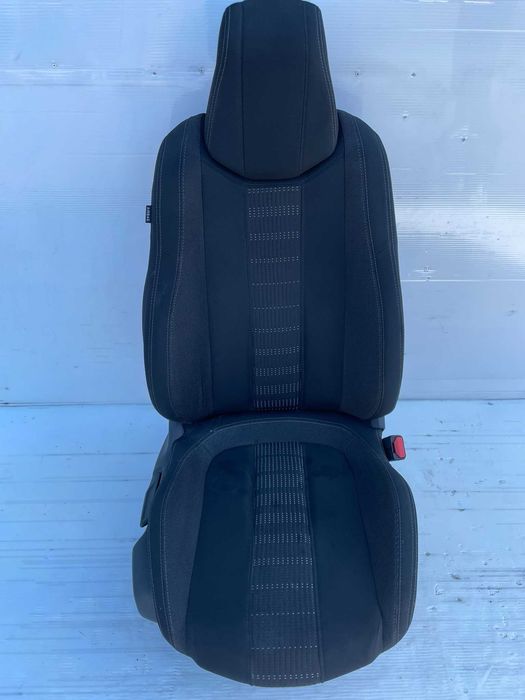 Scaun dreapta fata Peugeot 308 2015+ stare impecabila