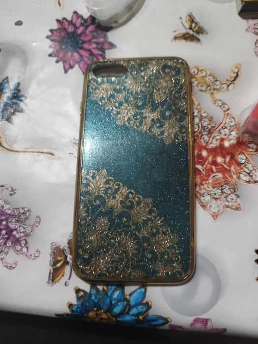 Продам чехлы для Айфона 7-8