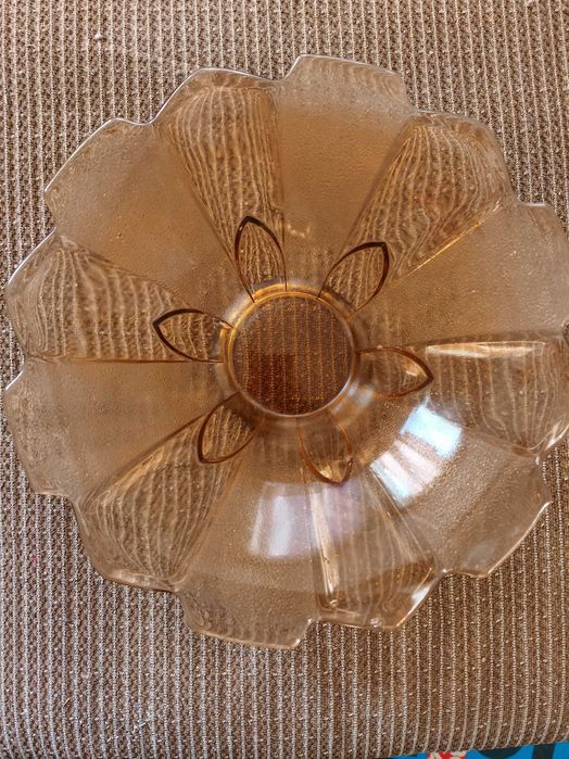 Голяма стъклена купа