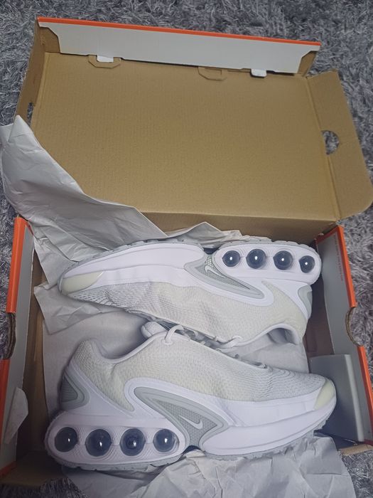 Adidași Nike Air Max Dn originali