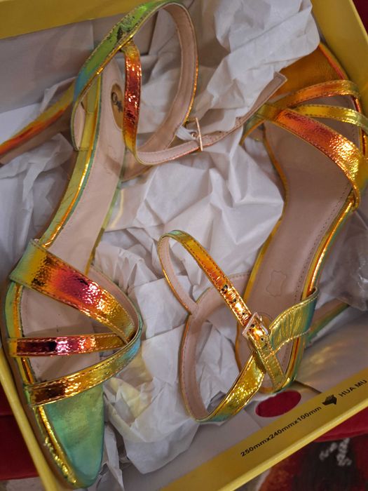 Sandale buffalo si pantof vans