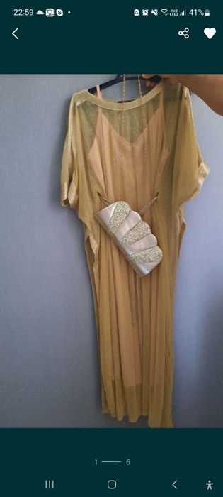 Платье очень красивое продам сумочкой