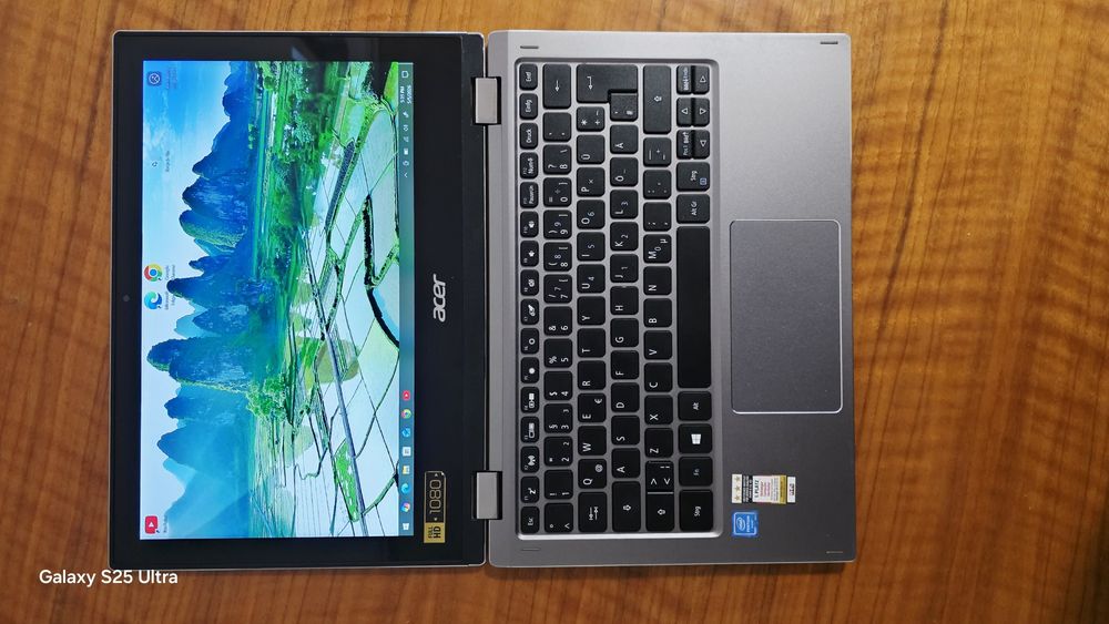 Laptop tableta acer 2 in 1