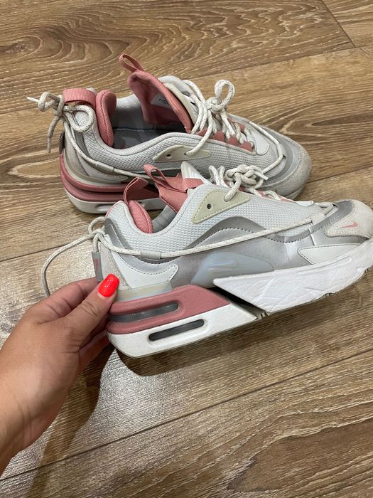 Маратонки  Nike Air Max Furyosa