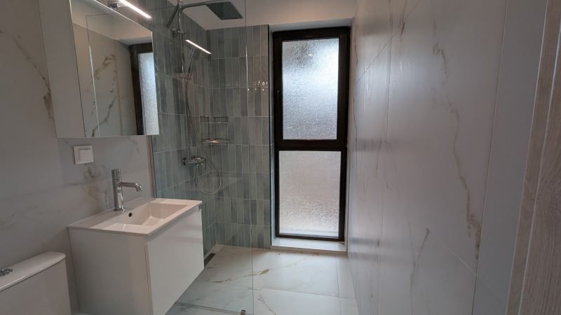 Дава се под наем Тристаен апартамент в София, Витоша - 94 кв.м за 1196.97 € - Снимка #5