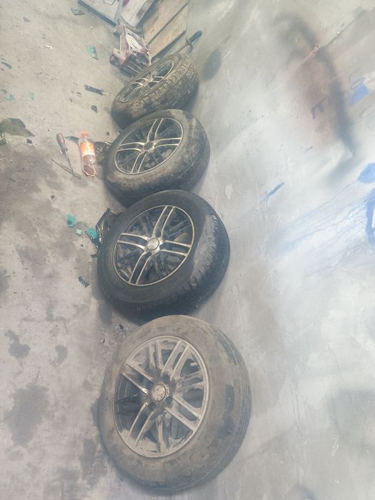 Продам титанки 14