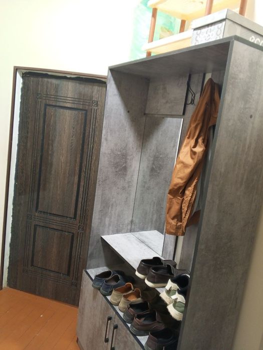 1 xonalik kv sotiladi 4 etaj 44 kv