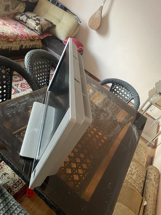 Телевизоры две штуки рабочие