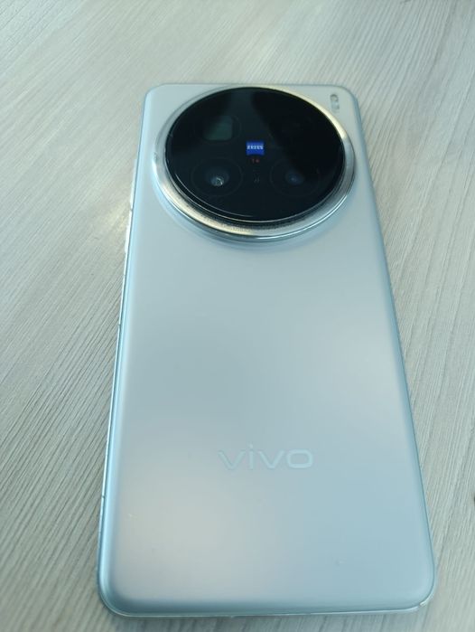 Vivo x200pro 12/256