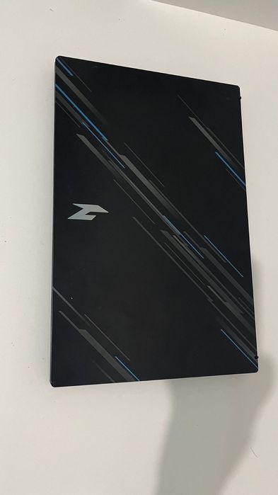 Игравой ноутбук Aser V15