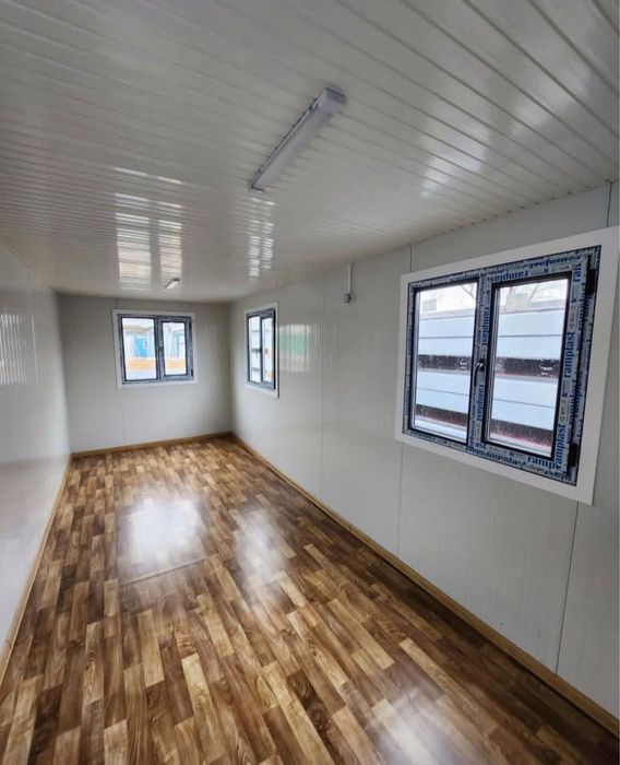 Vand containere modulare vitrinate si standard